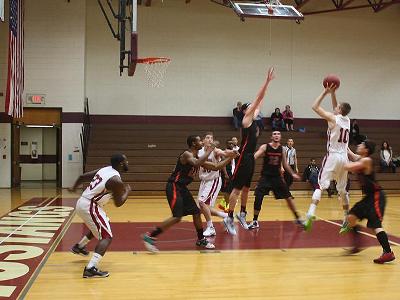 Game Recap: Mustangs Hold Off Spartans In 74-70 Thriller