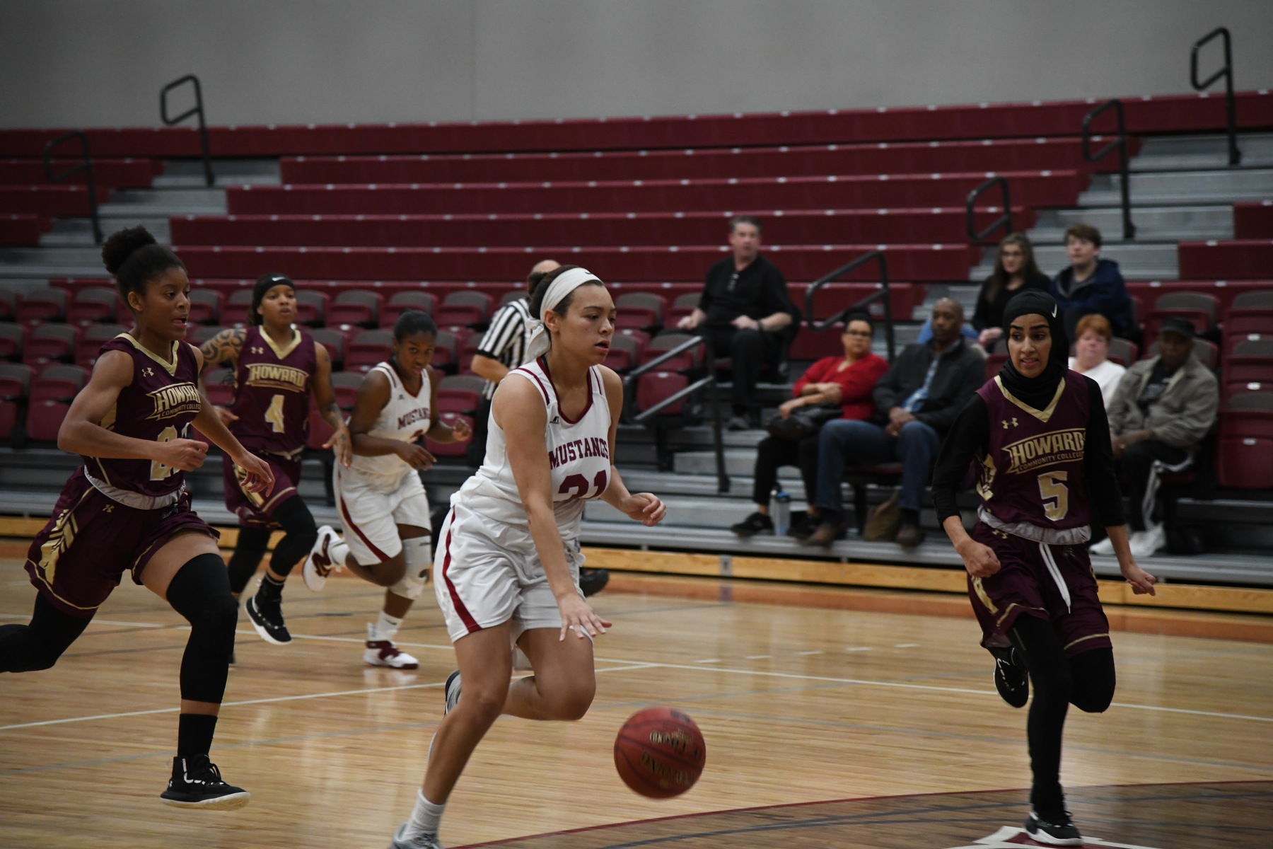 Women's Basketball Moves One Step Closer to Regional Playoffs Berth